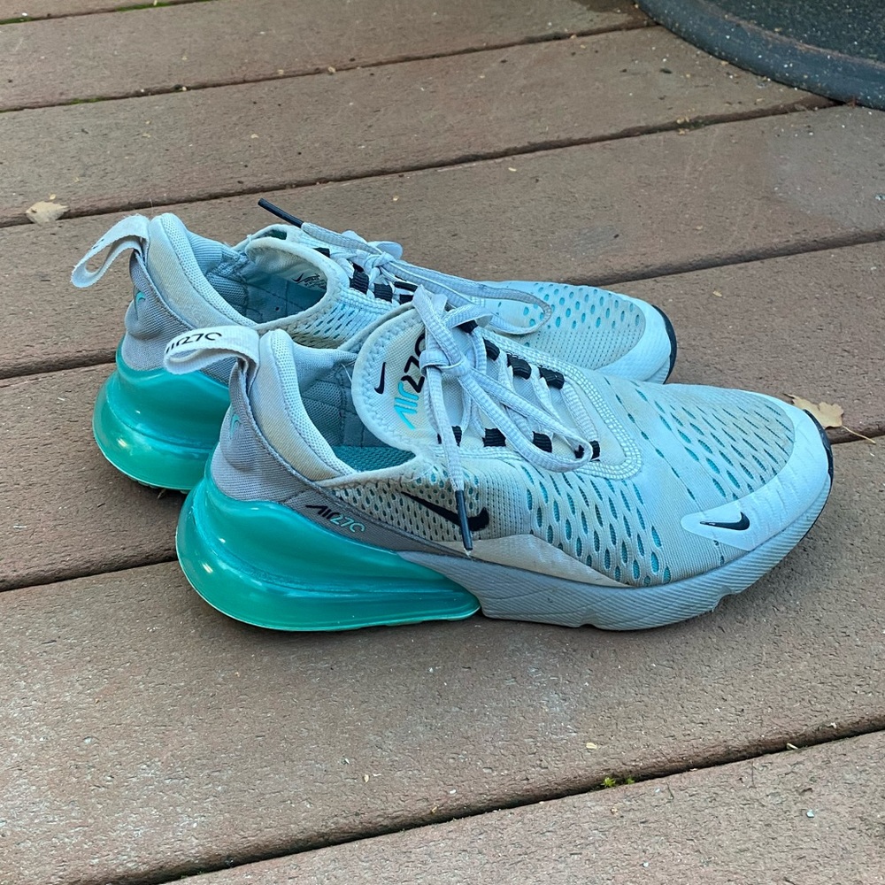 Nike airmax 270s light teal green and white/gray size 6 womens.